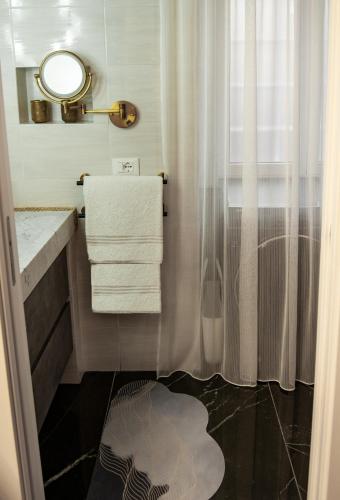 Suite Tacco 12 Luxury Romantic Suite 3 min Metro, Rzym (zdjęcie 7)