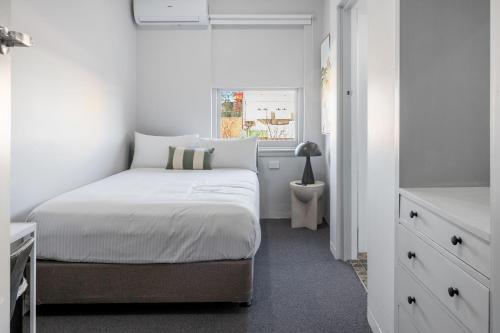 St Mary's Hotel in Western Sydney