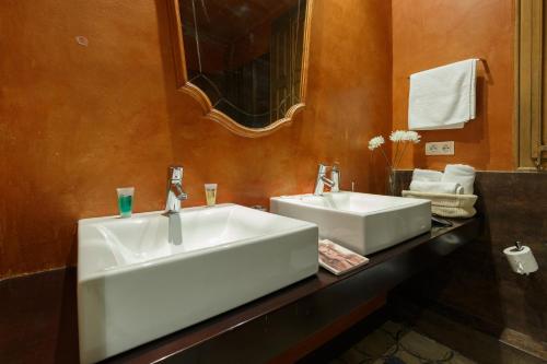Barcelona 54 Apartment Rentals - image 4