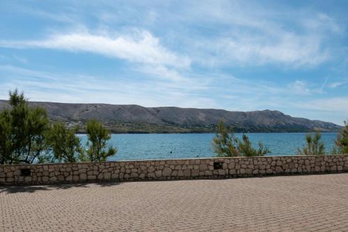 Two-Bedroom Apartment with Terrace and Sea View image 3