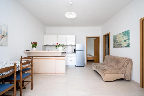 Two-Bedroom Apartment with Terrace and Sea View image 6