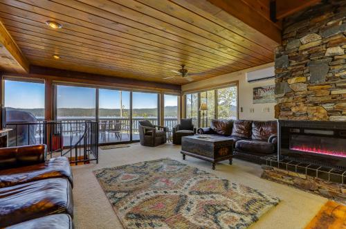 Classic McCall Lake House by Casago McCall - Donerightmanagement thumb 2