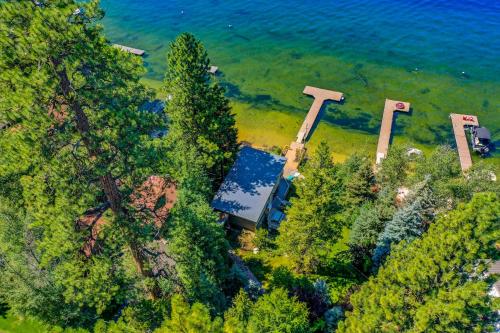 Classic McCall Lake House by Casago McCall - Donerightmanagement thumb 4