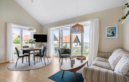  2 Bedroom Awesome Home In Gudhjem in Gudhjem