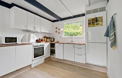Kitchen, Nice Home In Hemmet With Wifi in Hemmet