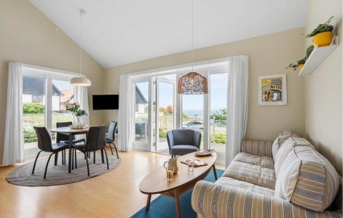  Awesome Home In Gudhjem With Wifi in Gudhjem