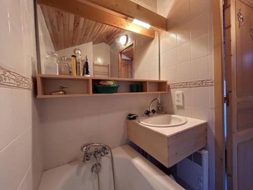 Appartement familial à Méribel, proche pistes - FR-1-355-273 (Appartement familial a Meribel, proche pistes - FR-1-355-273) in Meribel