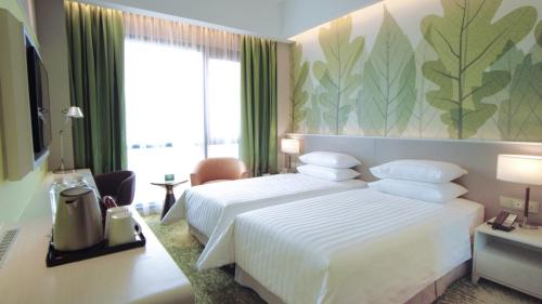 2 twin beds