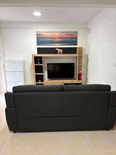 Κοινόχρηστο σαλόνι/χώρος τηλεόρασης, Kaz Berakha in Μάρε Γκαγιάρντ