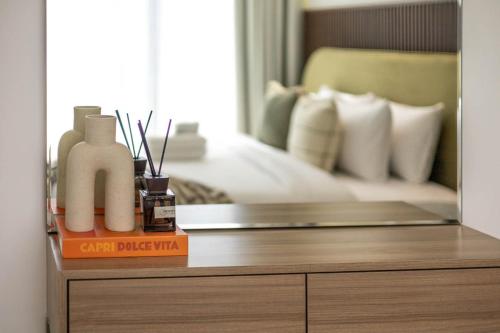 New 2BR with Jacuzzi and Big Balcony In City Center - image 10