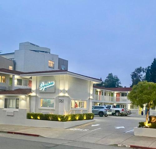 Inn at University - 숙소 외관
