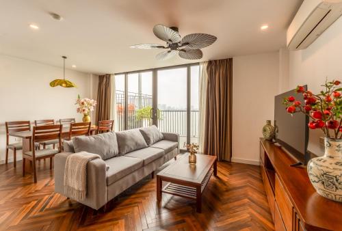 NINE HOUSING West Lake 136 Vu Mien