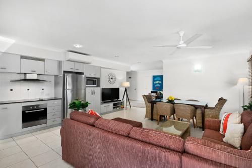 Blue Lagoon Resort in Trinity Beach