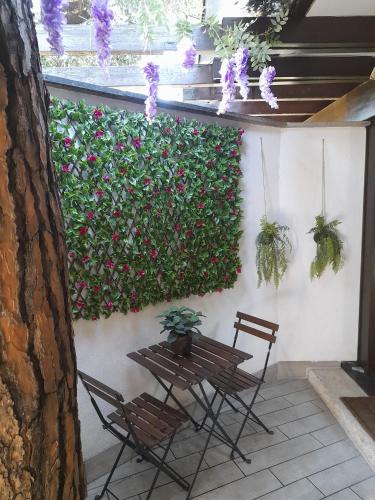 ELEGANTE VILLINO nel verde di Roma, Roma (foto 6)