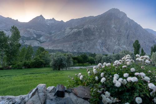 Coyote Den Ishkoman Hotel and Travelers Hostel in Gupis