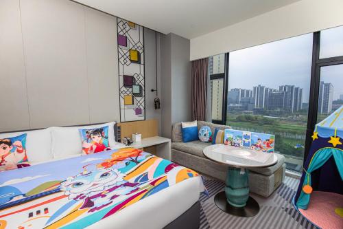 Crowne Plaza Foshan Nanhai-an IHG Hotel-Guangzhou South Railway Station Free Shuttle Bus