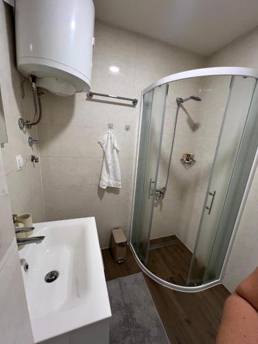 Apartmani Pervan 2 in 利夫尼