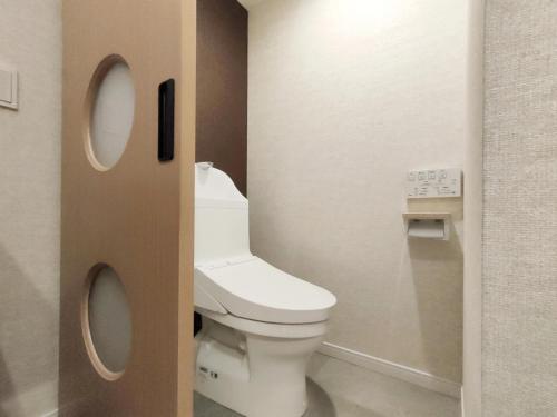 B6 Shinjuku JR St 8 mins 2 bedrooms and 1 living room Max 5P Direct to Shinjuku Ueno Ginza Shibuya Ikebukuro Yoyogi Shinagawa 新宿区 高田马场车站8分钟 两室一厅 最大5人