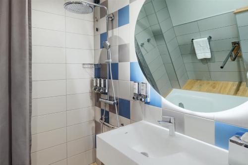 Hampton By Hilton Venice Isola Nuova - image 9