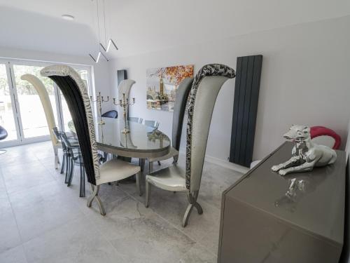 A szálláshely kívülről, Chillon in Bretforton