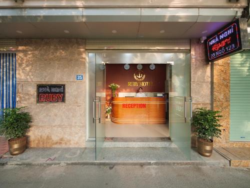 Ruby MOTEL, Hanoi