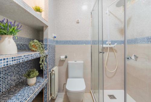 Three-Bedroom Apartment image 6