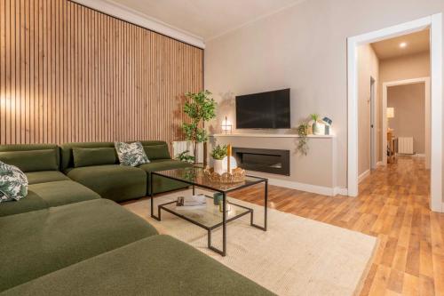 Three-Bedroom Apartment image 5