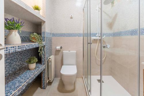 Three-Bedroom Apartment image 4