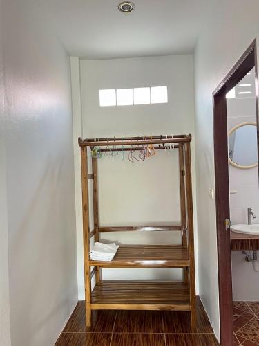Standard Double Room image 2