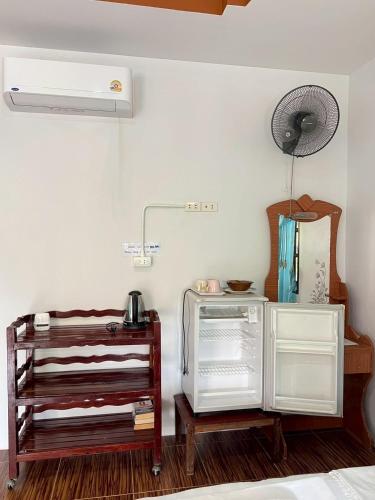 Standard Double Room image 1