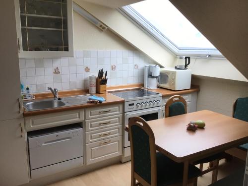 virtuve, Ferienwohnung Am Kanadablick in Stutzengrun