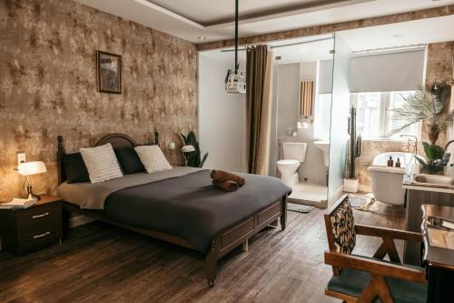 Mustang 11:11 Boutique Hotel