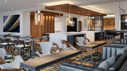 Deluxe King Room - Club Lounge Access/High Floor