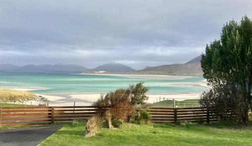 外部景觀, Tarasaigh House in 哈里斯島