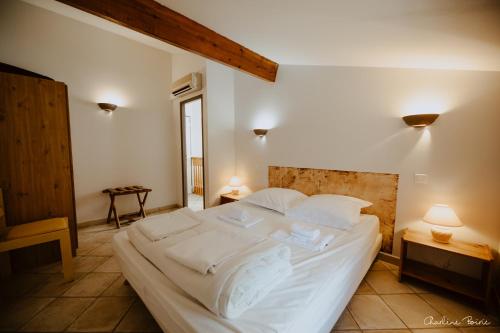 Sleeps 6