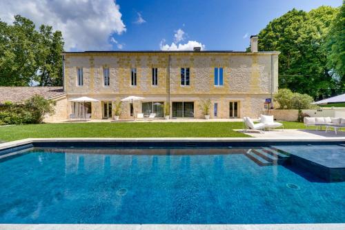 Le Clos Saint Jean in Tizac De Curton