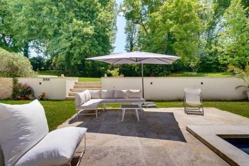 Le Clos Saint Jean in Tizac De Curton