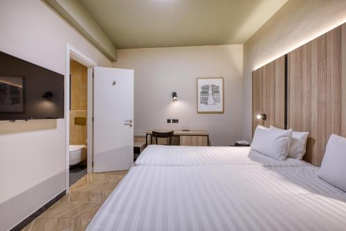 VITA Hotel & Rooftop - image 2