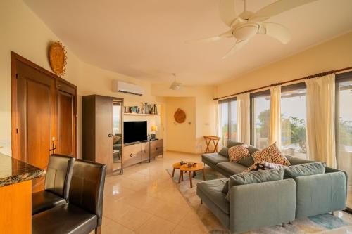 Facilităţi de recreere, Villa Panorama - Stunning views in villa with hot tub, pool, garden in Kouklia City Center