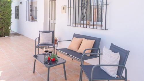 Casa Brenda Donald Antequera by Ruralidays