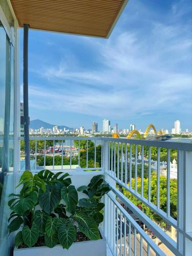 Corgi House Danang - Steps from Dragon Bridge in Da Nang — photo 3