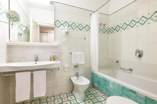 Classic Single Room room in Imperial Hotel Tramontano
