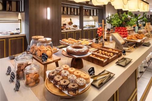Catalonia Plaza Espana Hotel & Spa - image 2