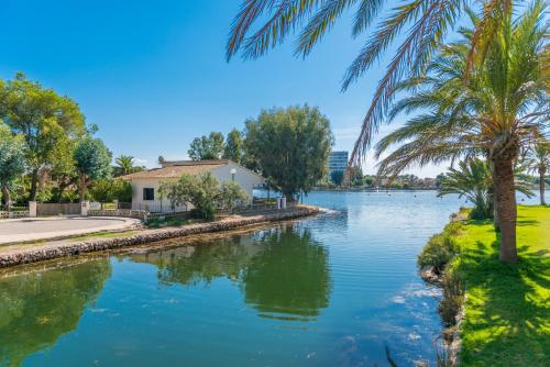 Villa EL LAGO ALCUDIA - Tap to explore photos