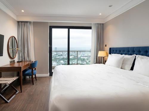 Altara Suites city view - image 2