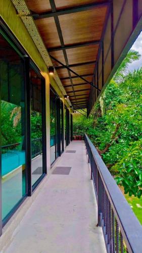 카오속 (수랏타니) คีรีเขาสกริเวอร์ Keereekhaosokriver 3성급 호텔 레스토랑