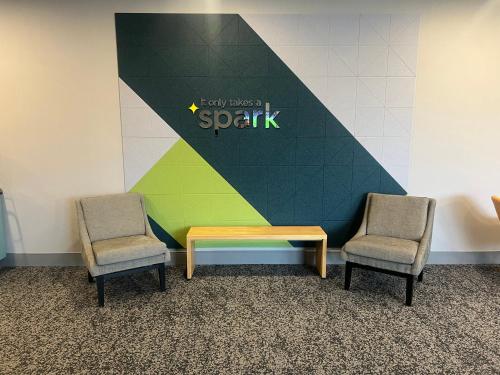 Spark by Hilton Lockport - 로비