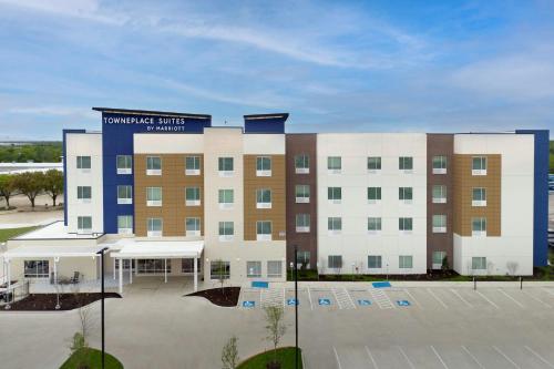 . TownePlace Suites by Marriott Forney