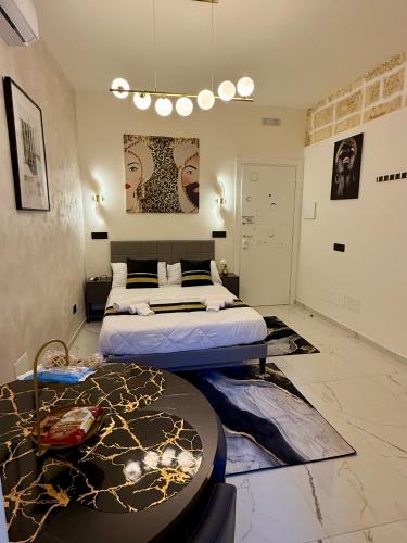 Apartment with Terrace image 8