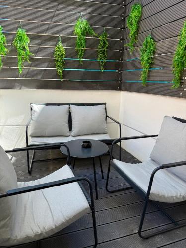 Apartment with Terrace image 3